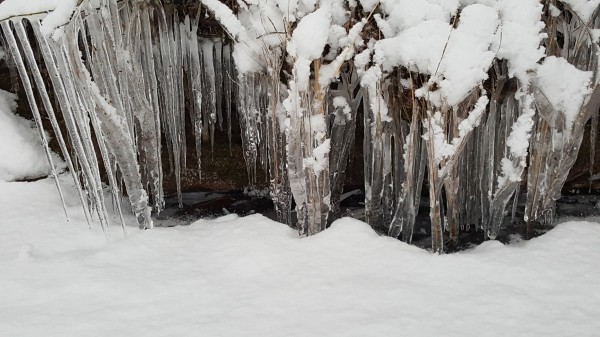 Mountains of icicles 2 by mildmindstudio